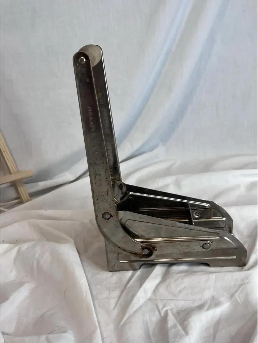 Vintage EKCO French Fry Cutter with a Red Wood Handle Kitchen Decor Pre-owned